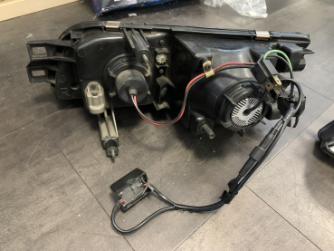 Nissan Skyline BNR32 GT-R Headlight Set RH + LH
