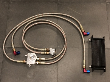 D1 Ölkühler und Relocation mit Thermostat Set Schwarz