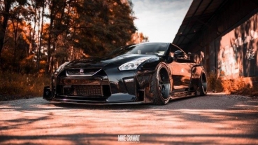 Maxton Nissan Skyline R35 GTR Wide Bodykit