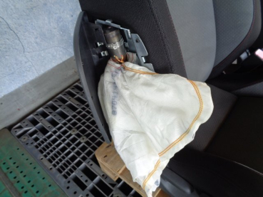 RECARO Sitze aus einem SUZUKI Swift Sport ZC31S - Defekt - Oldschool