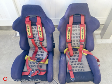 BRIDE Brix Blau JDM Retro Sportsitz Halbschale Set + Sabelt Gurte