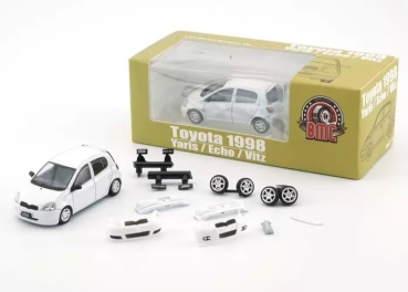 1/64 Toyota Yaris Echo Vitz 5-Türer 1998 + Parts Weiss - BM Creations