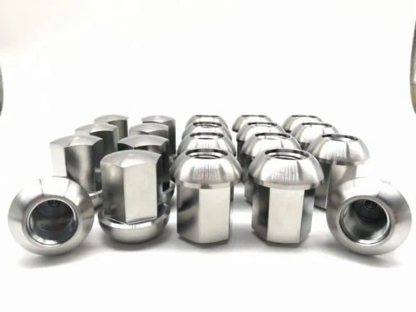 M14x1.5 Titan LugNuts Closed 32mm KUGELBUND - FK2r FK8 Porsche - RISON