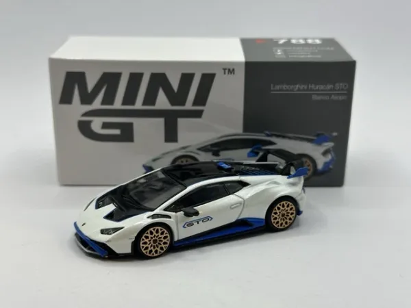 1/64 Lamborghini Huracan STO Bianco Asopo - Mini GT