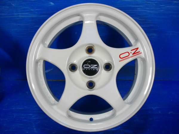 Mitsubishi Lancer EVO III CE09a OZ Racing Felgen 15 x 6J ET46 4x114.3