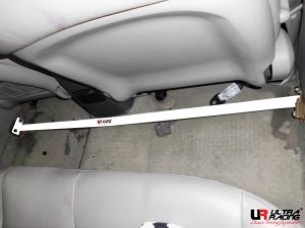 Hyundai Elentra XD 1.8 00-06 UltraRacing Roombar