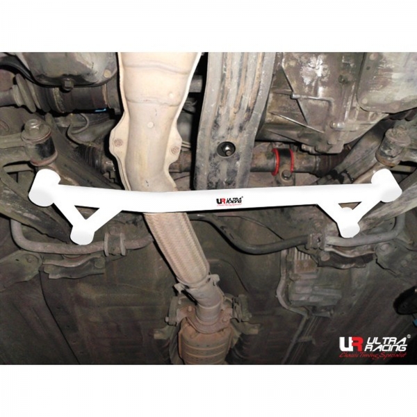 Nissan Primera 95-02 P11 UltraRacing Front H Brace