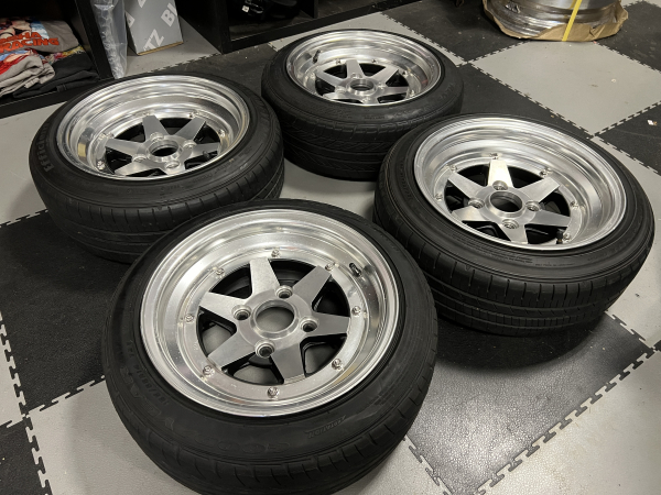 SSR LongChamp XR-4 14" Zoll 6.5 J + 7.0 J - 4 x 114,3 Alufelgen mit Reifen