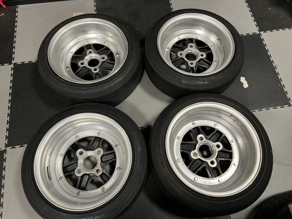 SSR LongChamp XR-4 14" Zoll 6.5 J + 7.0 J - 4 x 114,3 Alufelgen mit Reifen