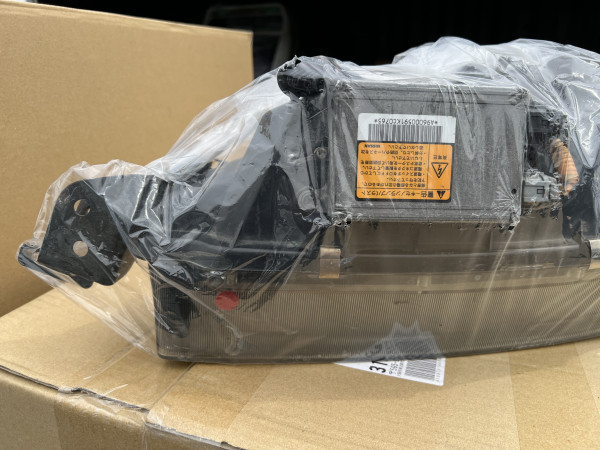 Nissan Skyline BNR34 GT-R Headlight RIGHT HID Xenon