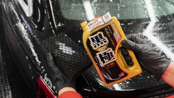 Soft99 Extreme Gloss The Kiwami Shampoo Dark