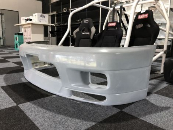 Nissan Skyline R33 GTS-T S1 GT-R Style Front Stoßstange GFK