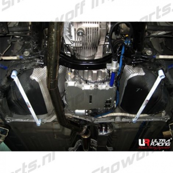 Nissan Skyline GTR R35 UltraRacing 4-Point Rear Lower Brace
