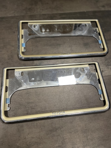 JDM Kennzeichen Rahmen Original GOLD Toyota