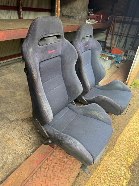 RECARO SR-3 EK9 DC2 Schwarze Recaro Sitze ABE mit Celica T23 Konsolen