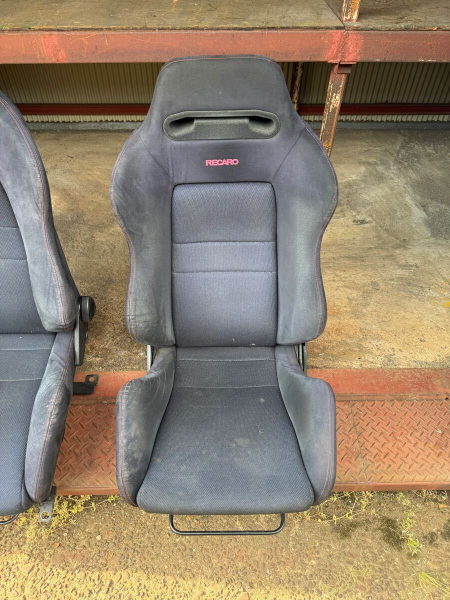 RECARO SR-3 EK9 DC2 Schwarze Recaro Sitze ABE mit Celica T23 Konsolen