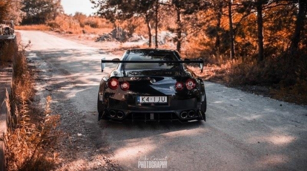 Maxton Nissan Skyline R35 GTR Wide Bodykit
