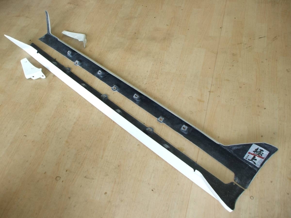 Toyota Corolla AE86 Seitenschweller Paar GFK Levin Trueno JDM