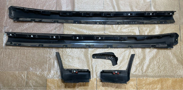 Nissan OEM R32 Skyline GT-R V-Spec Side Skirts BNR32