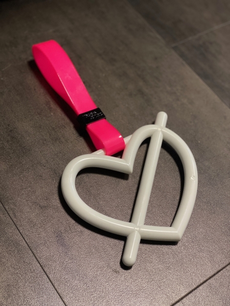 Import Bible Heartbreaker Tsurikawa White Strap Heart Pink