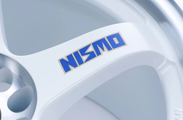 NISMO LMGT4 9,5x18 Felgen 40th Anniversary Satz - 4030S-RS595-WM