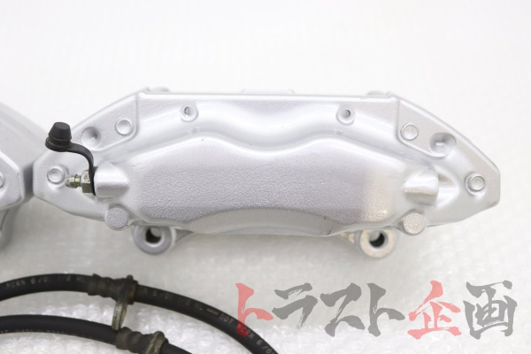 Honda DC5 Type-R Integra Brembo Front Caliper Set Silver + Dixel Pads