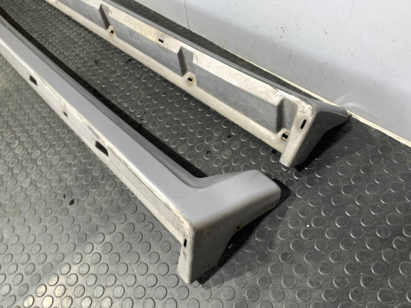 Mitsubishi Lancer EVO IV 4 Side Skirts Original MR286267 MR286268 CN9A