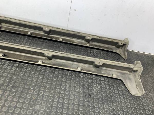 Mitsubishi Lancer EVO IV 4 Side Skirts Original MR286267 MR286268 CN9A
